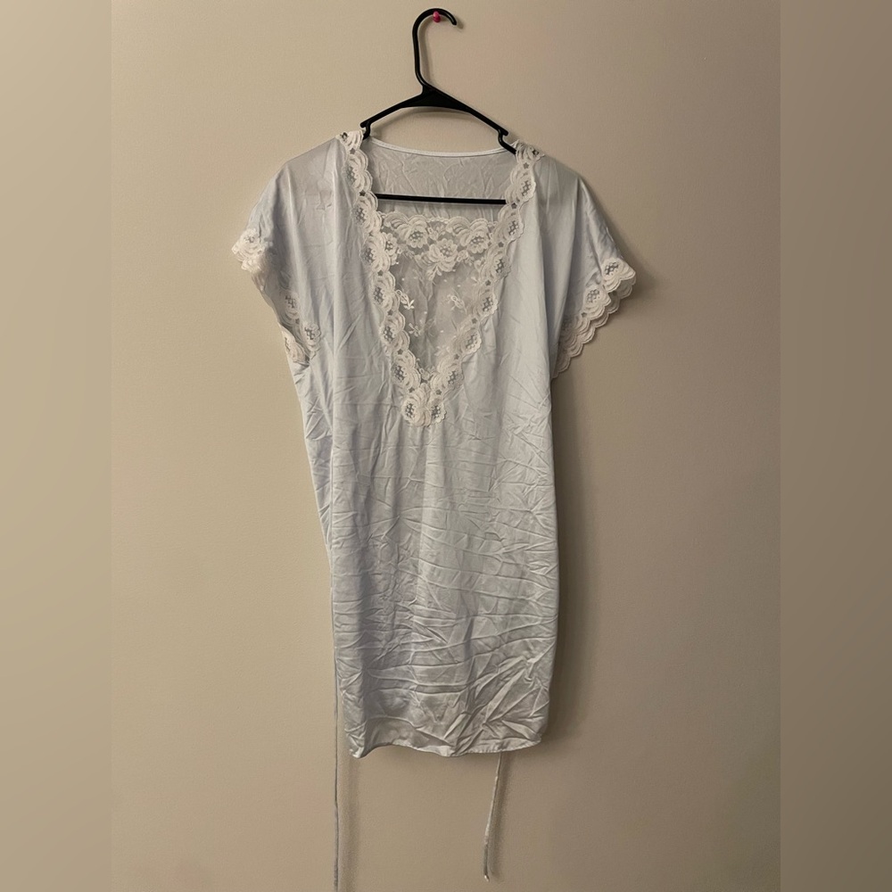 Elegant Lace Trim Nightgown - Blue